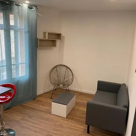 Апартаменты Refait A Neuf *